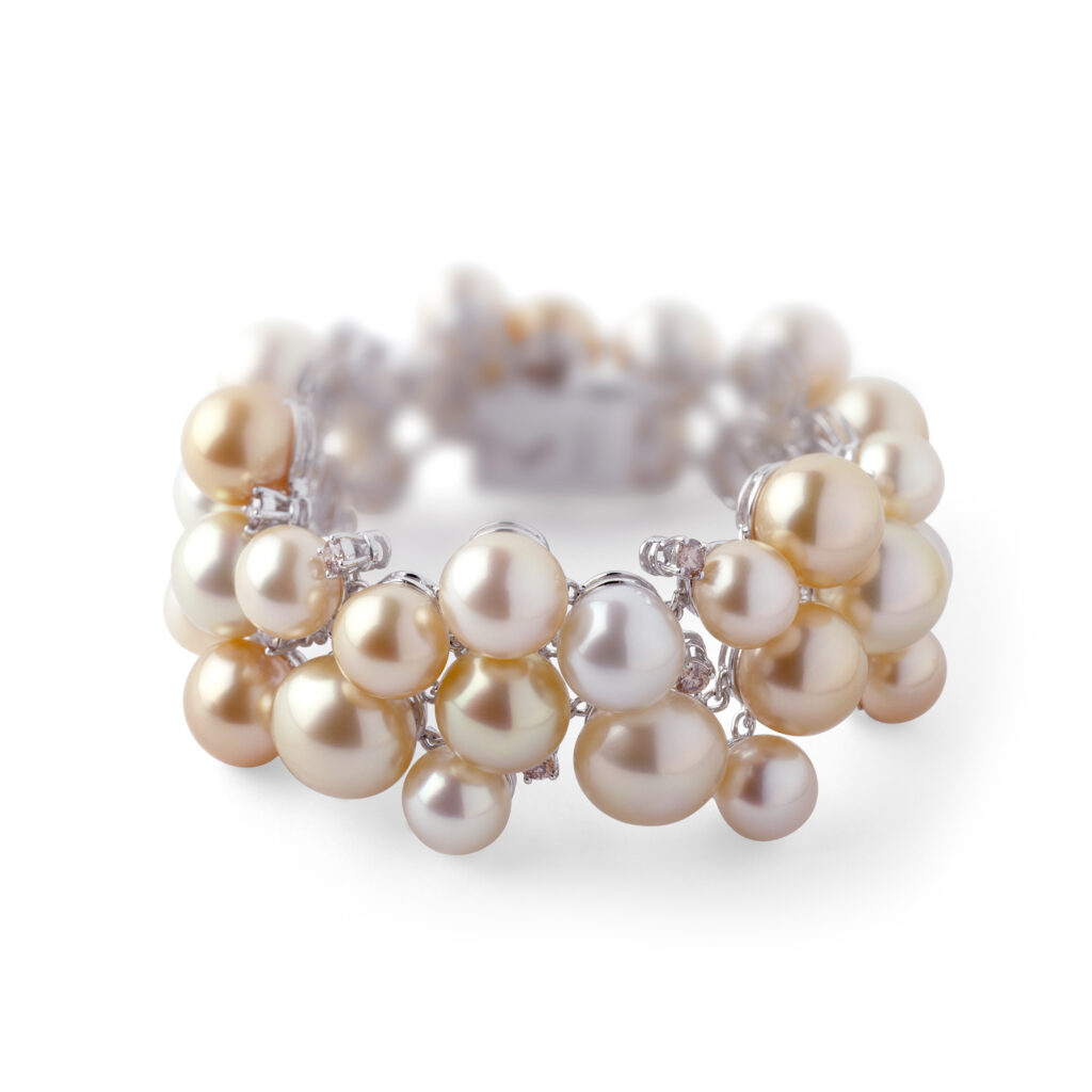 TAILOR-MADE JEWELLERY Unique Bracelet Gallery Collection South Sea pearls diamonds