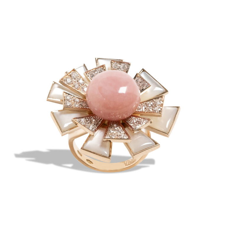 Flamante collection ring with pink opal mother of pearl and diamonds