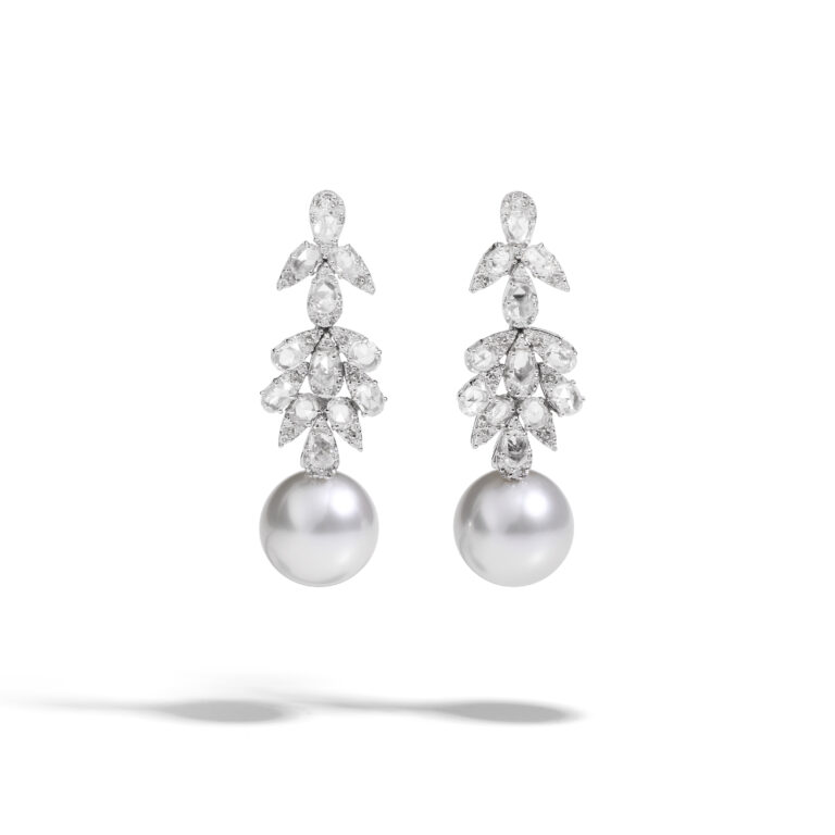 Pavone collection earrings in white gold with South Sea pearls and diamonds