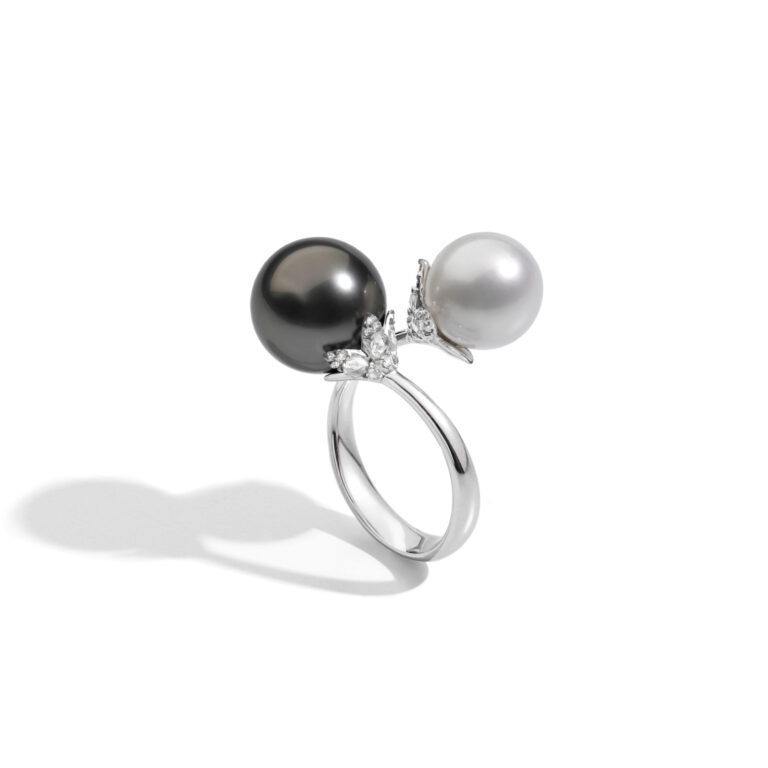 Stardust collection ring with South Sea and Tahiti pearls and diamonds