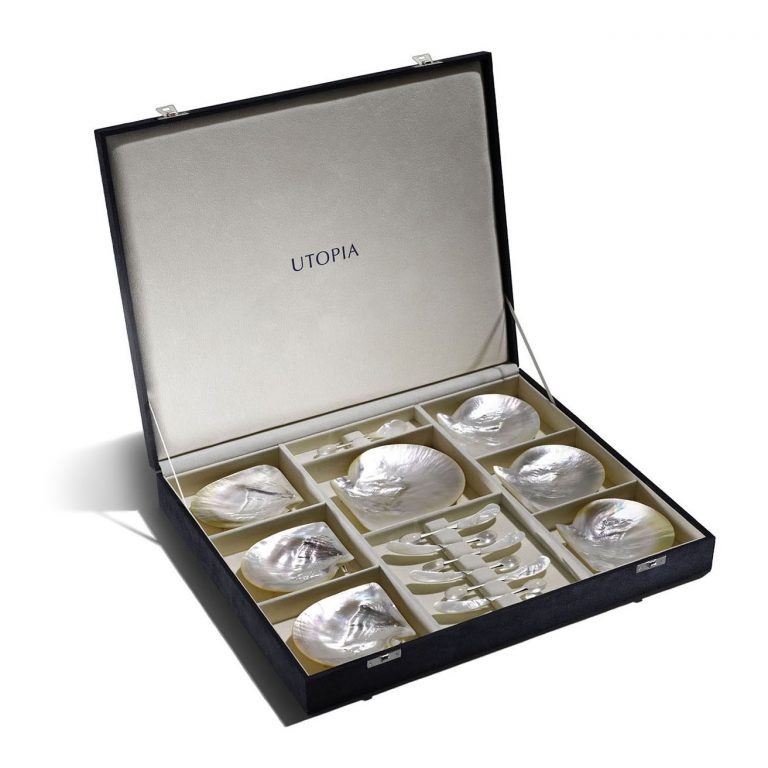 Caviar set in mother of pearl and silver