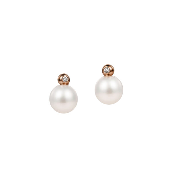 Perlage earrings with freshwater pearls and diamonds