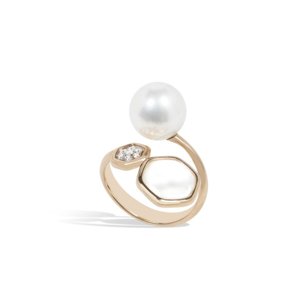 Venus ring with freshwater pearl mother of pearl and diamonds
