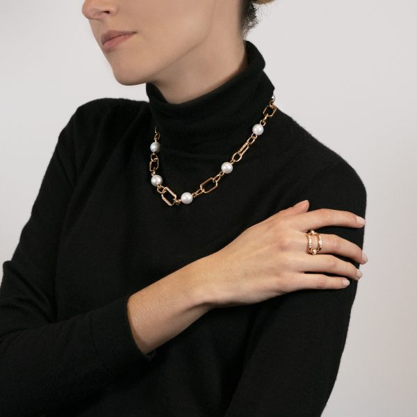 Collana della collezione Aurum con perle Mari del Sud e diamanti