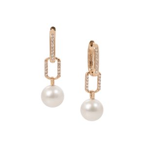 Aurum collection earrings with freshwater pearls and diamonds