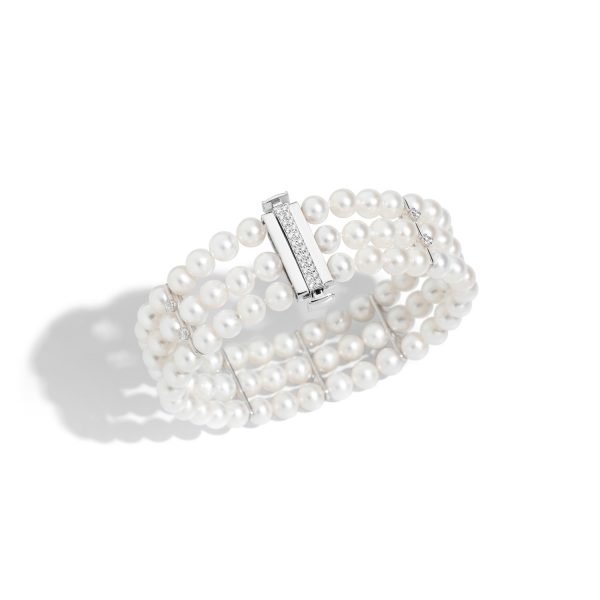 Bracelet with freshwater pearls and diamonds
