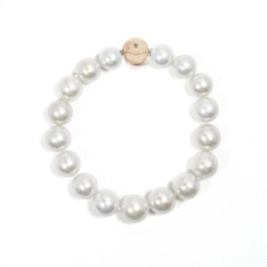 Bracelet with freshwater pearls and clasp in rose gold and diamonds